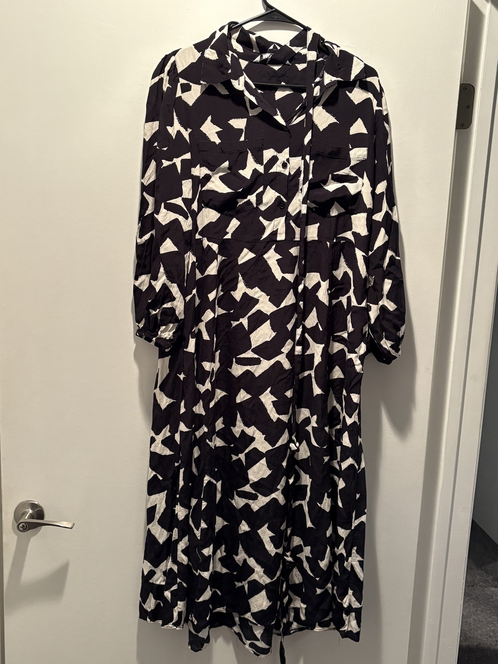 Zara Black and White Abstract Long-Sleeve Midi Dress